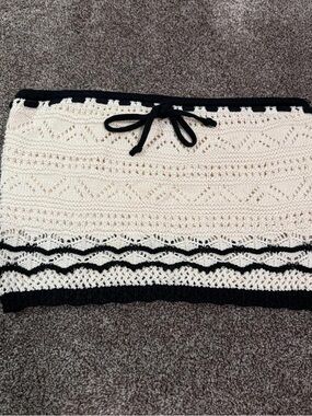 Crochet Knit White and Black Trim Tube Top